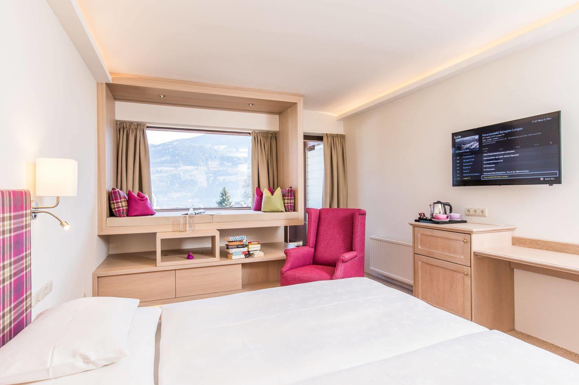 Alpin- Das Sporthotel - Ski In Ski Out Cityxpress, Summercard Included Zell am See Exterior foto